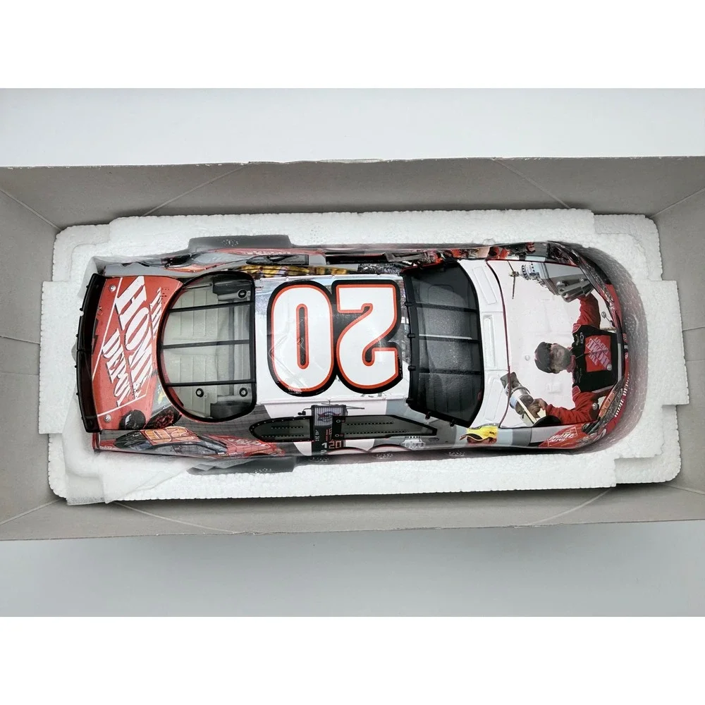 Tony Stewart Action Milestones 2005 Indy 400 Win 1:24 Diecast Monte Carlo‎ #20